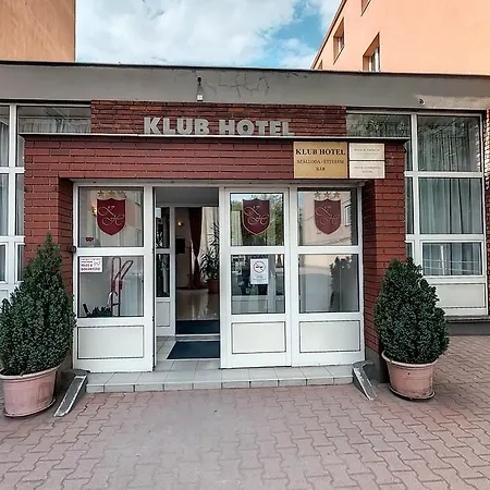 Klub Hotel 2*