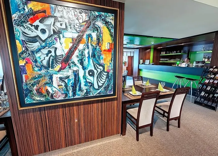 クラブ ホテル Dunaújváros